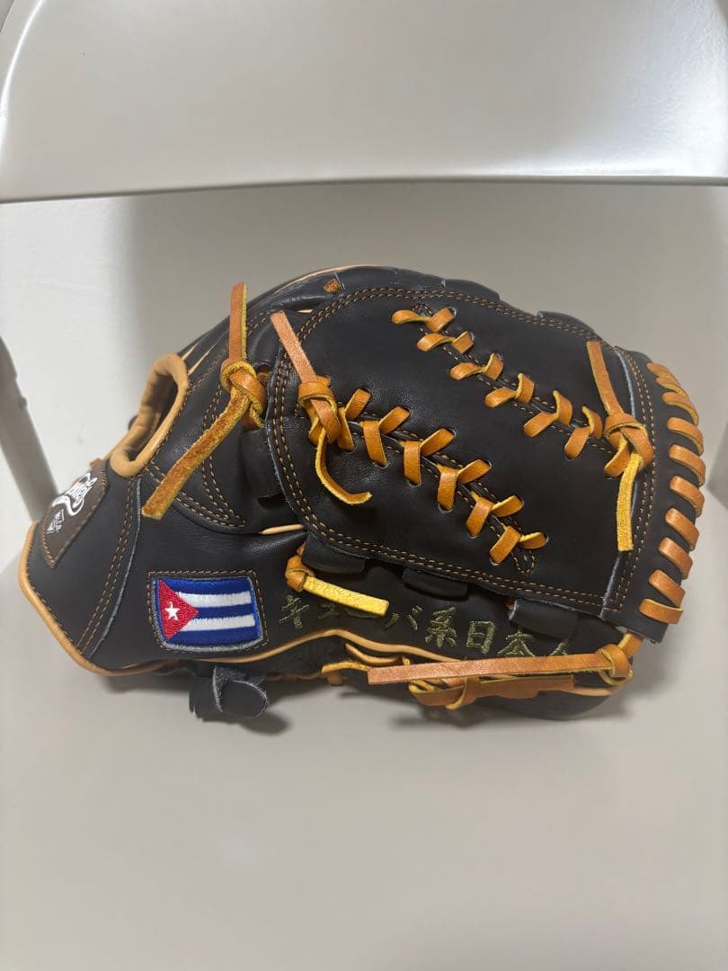 Gloveworks 軟式投手用グローブ 10.25インチ