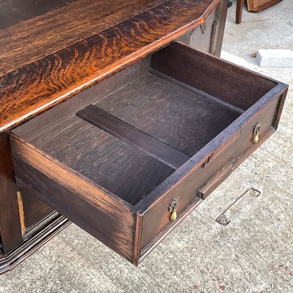 アンティーク　カップボード　バーキャビネット　飾り棚　上下分解可能