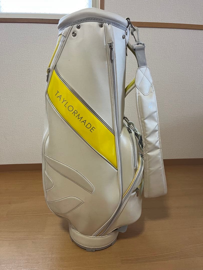 TAYLORMADE ゴルフバッグ・キャディバッグ　テーラーメイド　レディース