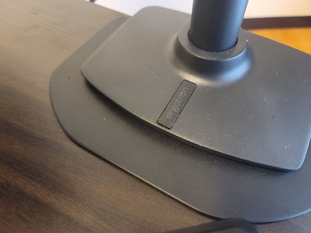 27インチWQHDモニター＆エルゴトロンモニターアームセット