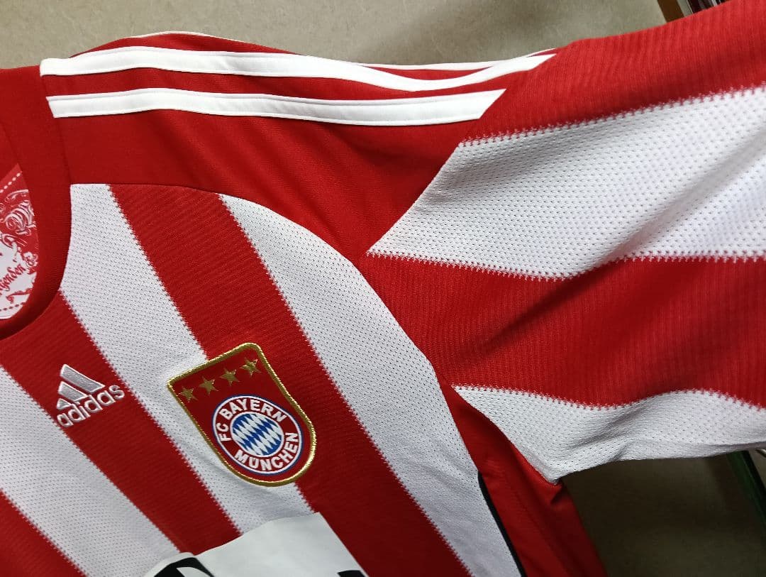 正規品！美品！ バイエルン・ミュンヘン　ユニフォーム 10-11 Oサイズ