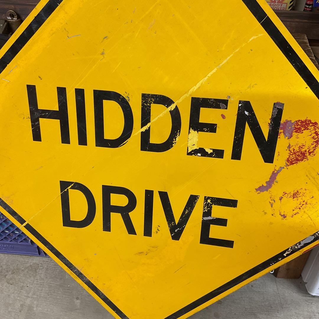 USA 巨大ストリート看板　HIDDEN