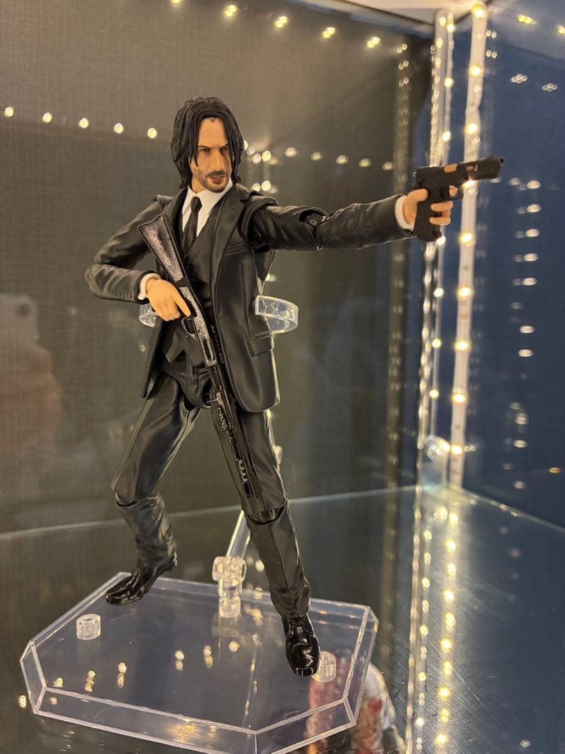 MAFEX ジョン・ウィック チャプター4 フィギュア
