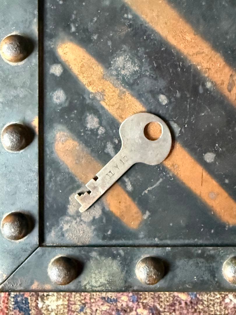 アンティーク雑貨 ERIE ART L CO JAPANNED BOX