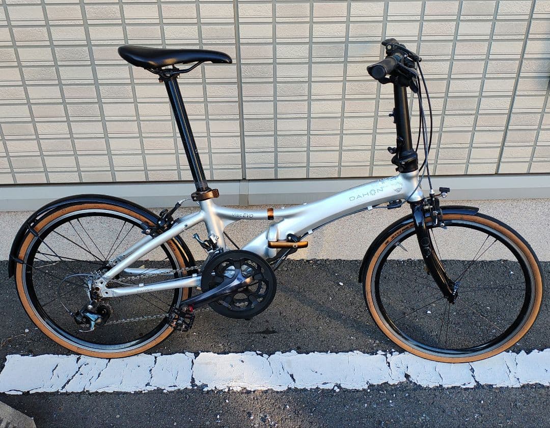 【とと】Dahon visc evo 2019年モデル（ブライトシルバー）