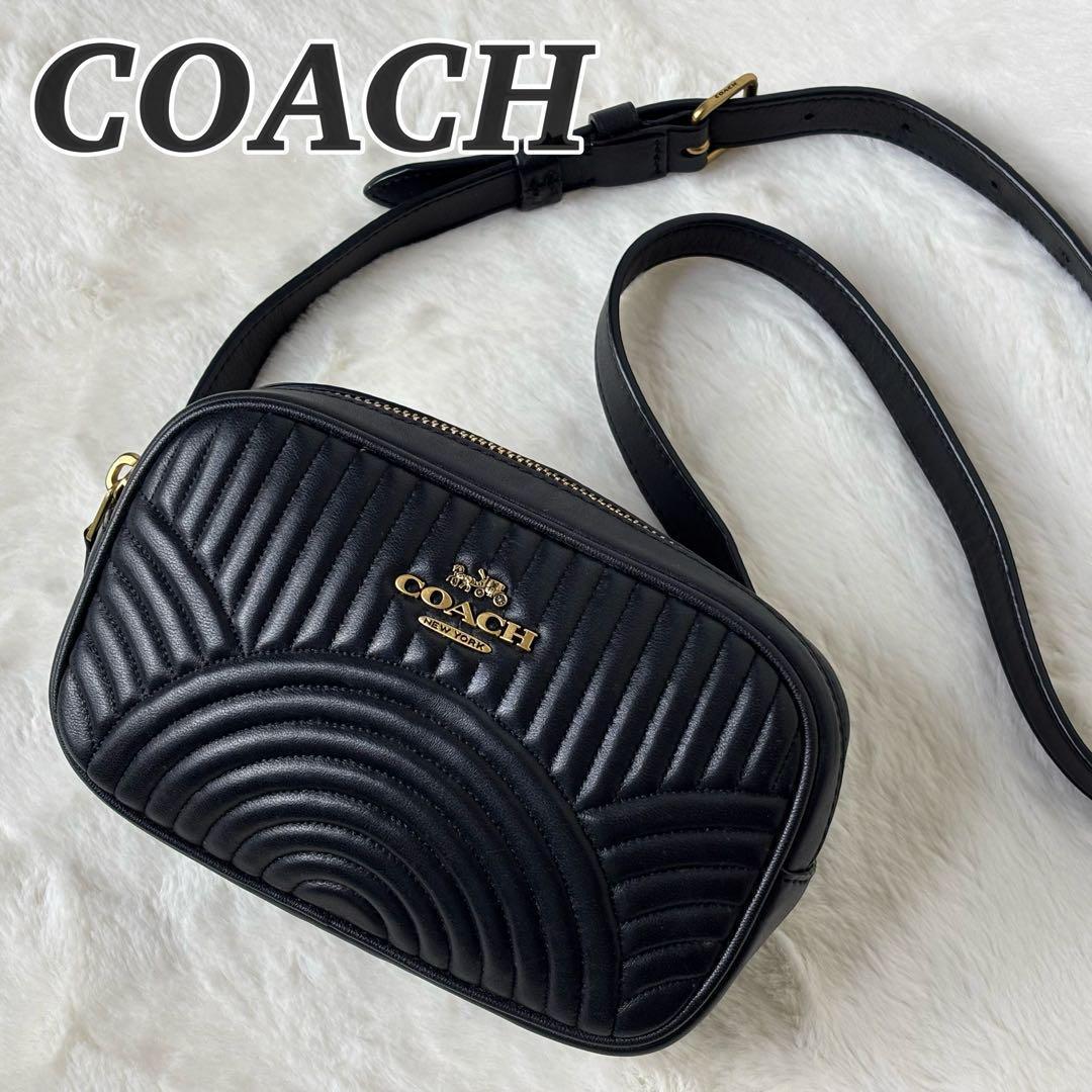 美品✨COACH　キルティング　ボディバッグ　ウエストポーチ　ブラック　斜め掛け