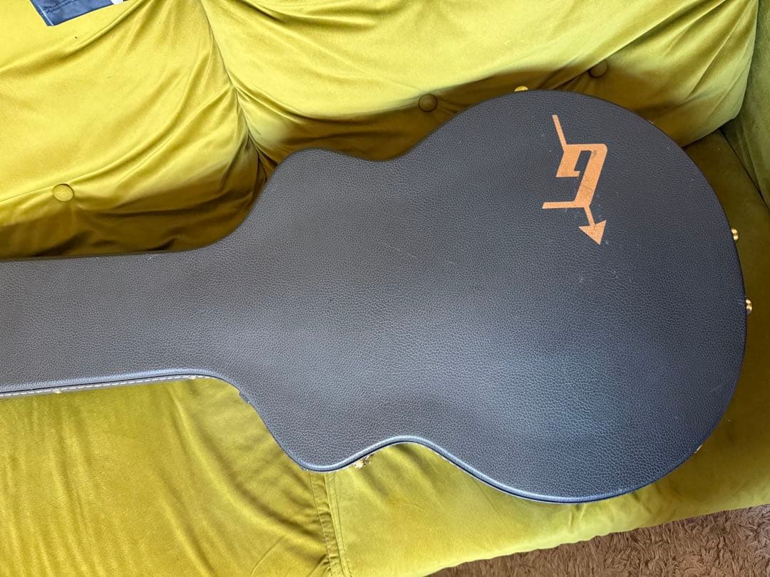 グレッチ　ブラックファルコン　6136T プレイヤーズエディション