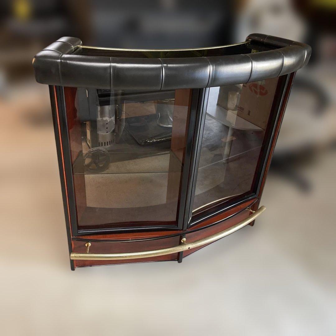 カーブ型木製ショーケース