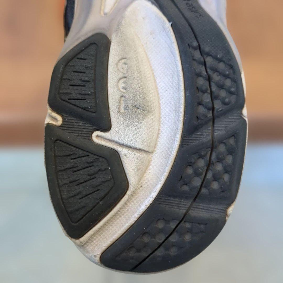 法政大学　アシックス　トレーニングシューズ　非売品　28.5