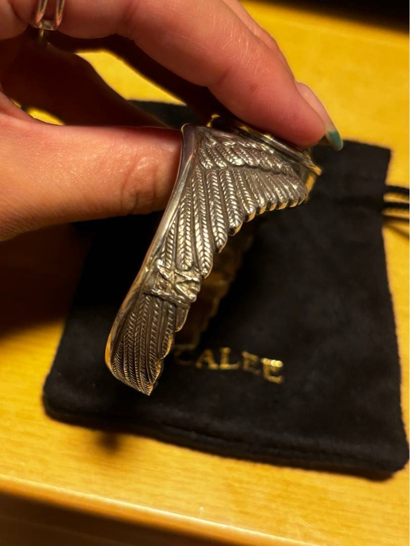 キャリー　calee バングル