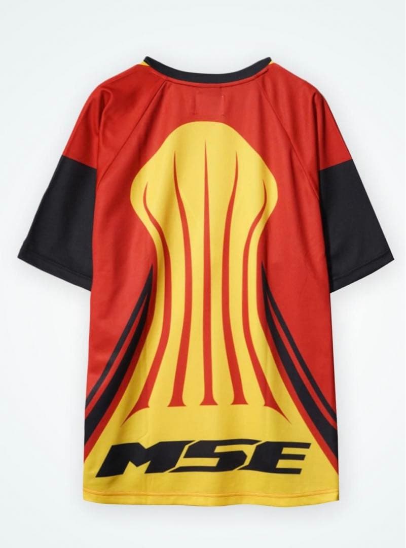 【新品・未使用】アンブロ×マジックスティック　サッカージャージ Lサイズ　レッド