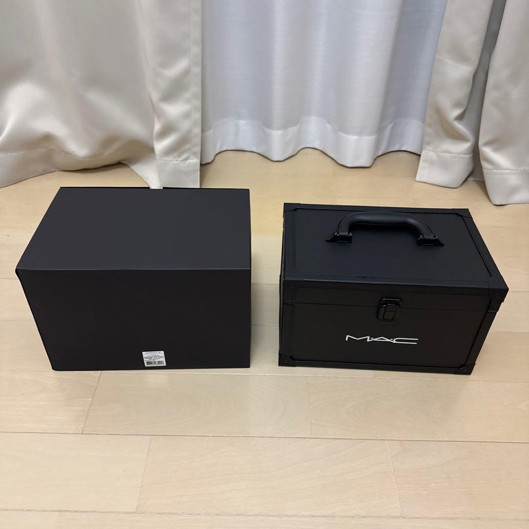 【未使用】MAC メイクボックス 黒 収納ボックス