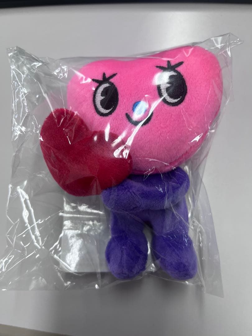 ダブハチぬいぐるみキーホルダー　西野カナ