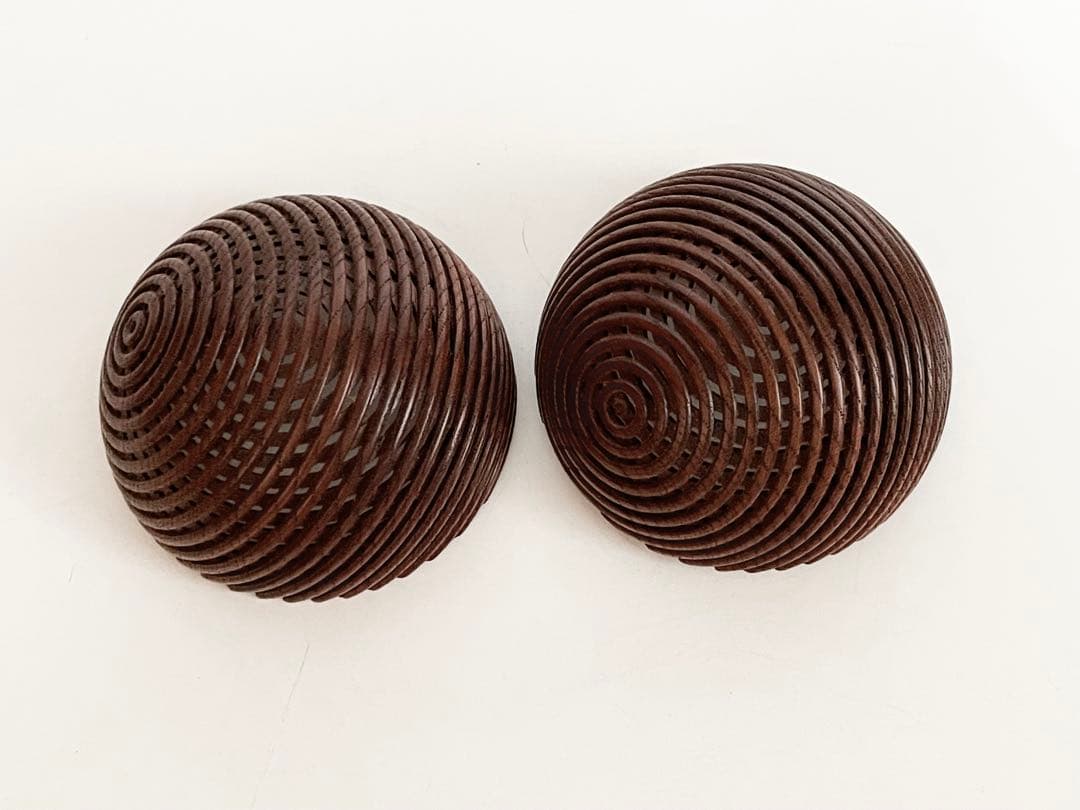 椀木地師　西端良雄　輪島　透かし　香玉　香合　　漆器　オブジェ