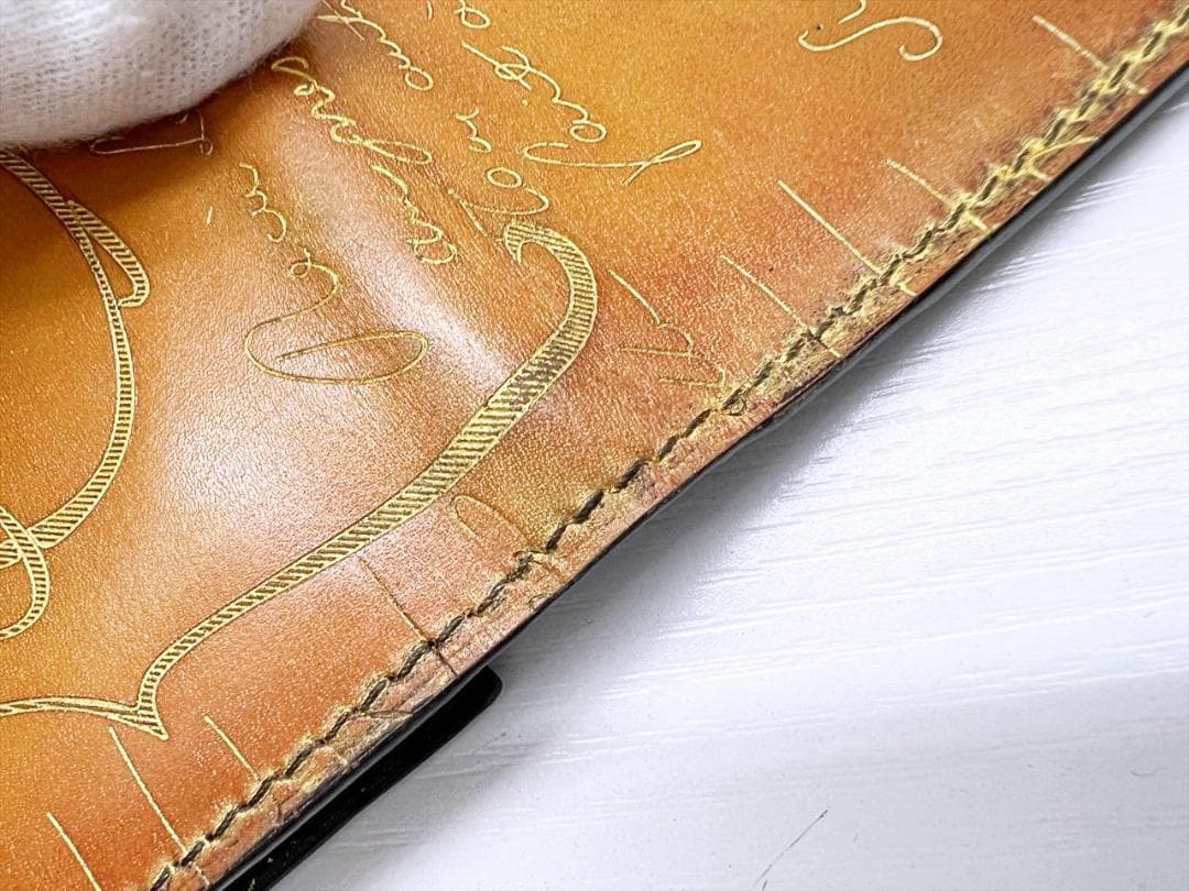 美品　ベルルッティ　インブイア　スクリットレザー　カードホルダー　名刺入れ