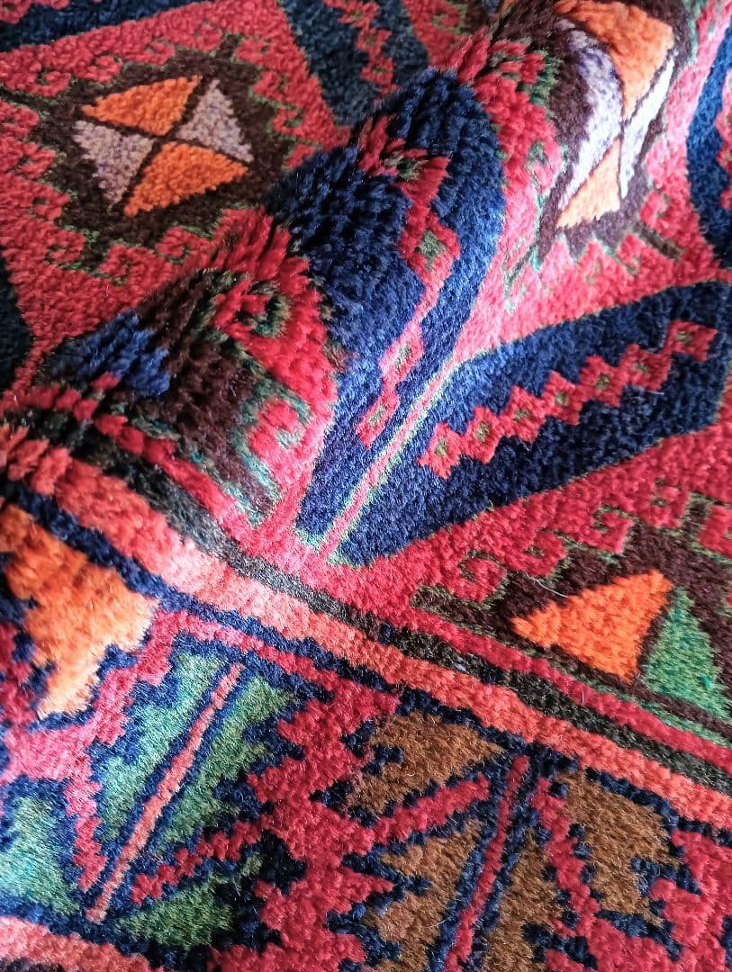 専用です。5.5kg 上質ウールのタイマ二族のトライバルラグ　バルーチ