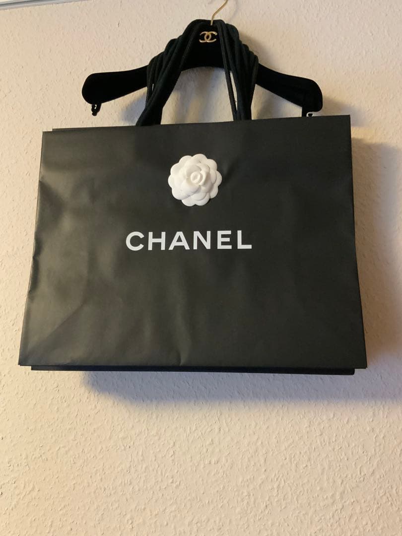 CHANEL 黒いショッパー10枚　香水サンプル付