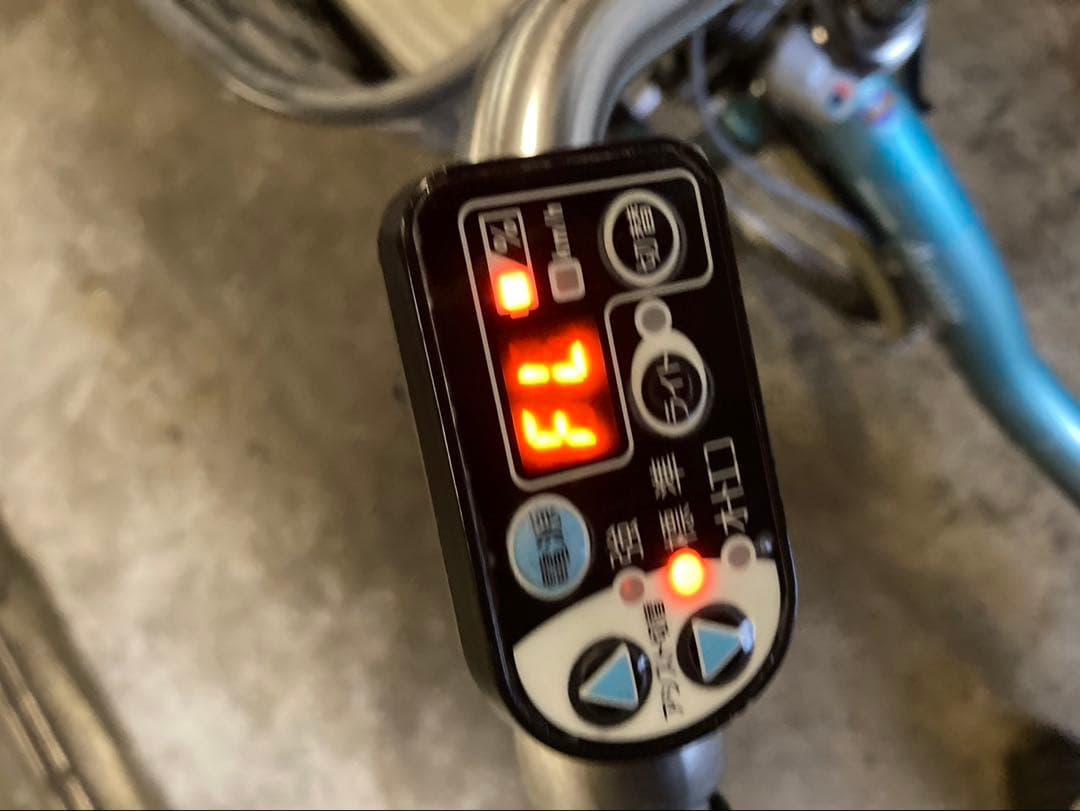 1802業界最長12ヶ月保証付！送料無料エリア多数！安全整備済み！電動自転車