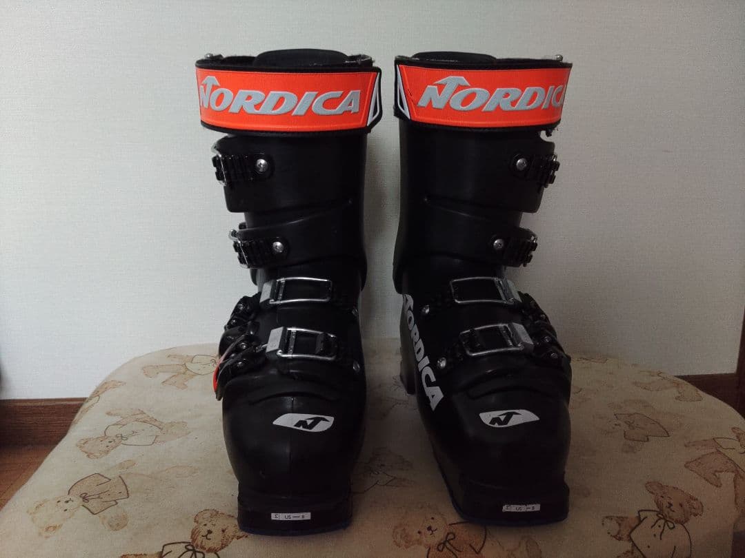 ノルディカスキーブーツ(シェルのみ) 黒/オレンジ