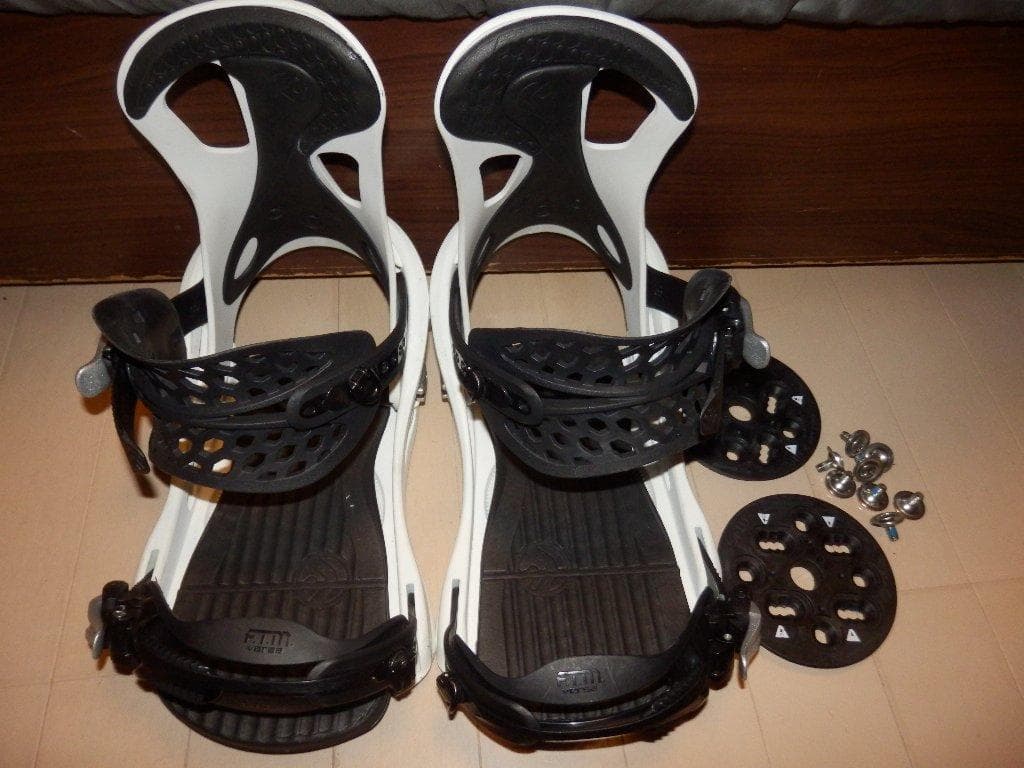 FLUX TT ビンディング ホワイト/ブラック MLサイズ