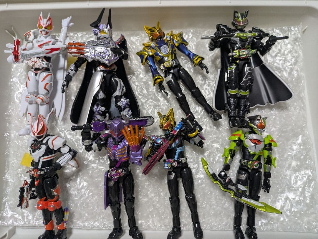 2月中限定出品装動ギーツ75体まとめ売りセット