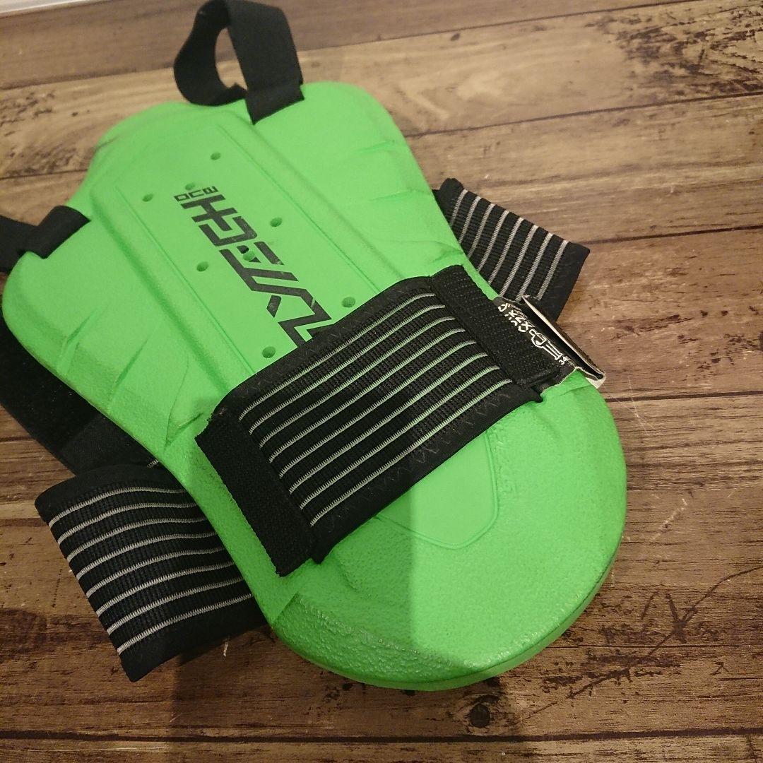 【中古品】スライテック背中プロテクターXXS グリーン