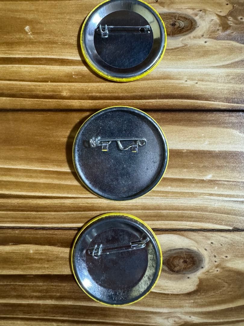 マクドナルド ヴィンテージ 缶バッジ 単品 激レア 黄色3こ