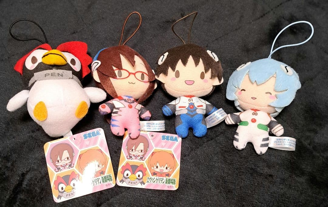 エヴァンゲリオン　プラグスーツ　マスコット　綾波レイ　碇シンジ　マリ　ペンペン