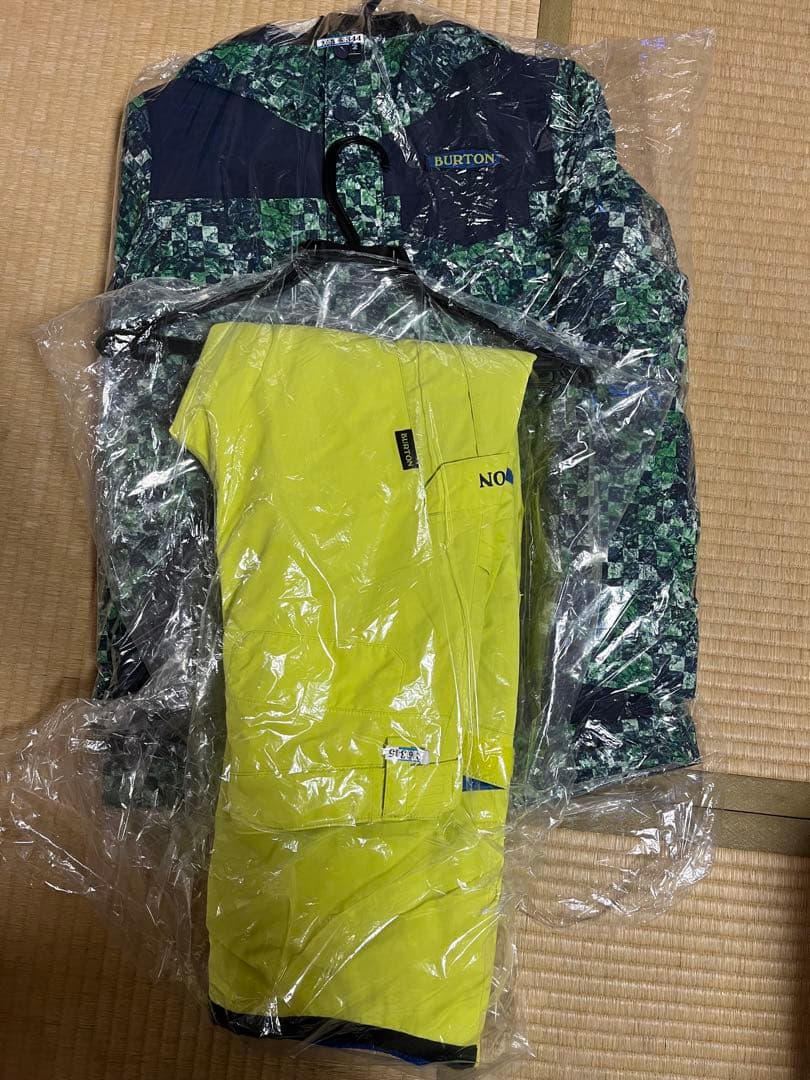 BURTON キッズウェアセット　美品クリーニング済