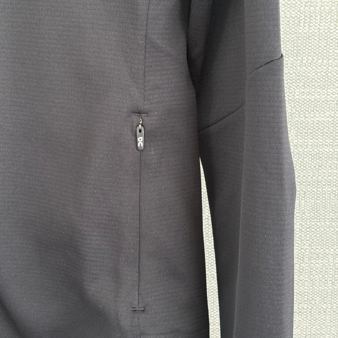on Climate Zip Hoodie オン　クライメイトフーディブラック