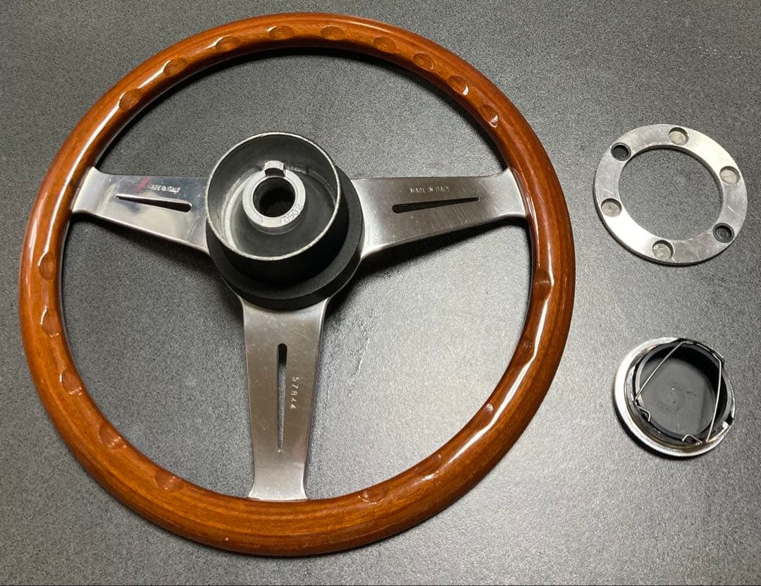 ナルディ　クラッシックウッド　ステアリング　当時物　ボス付き