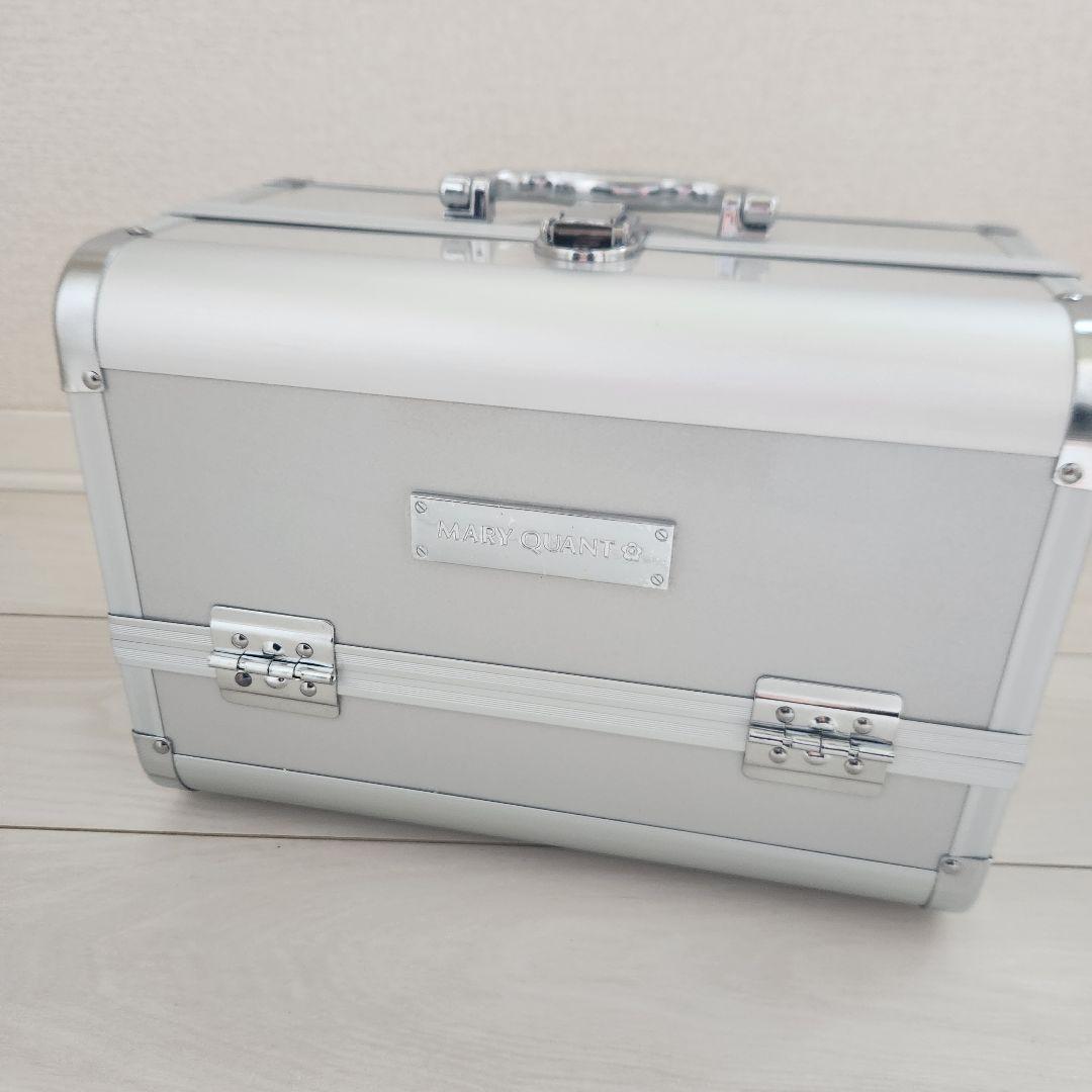新品未使用 MARY QUANT メイクボックス シルバー ノベルティ