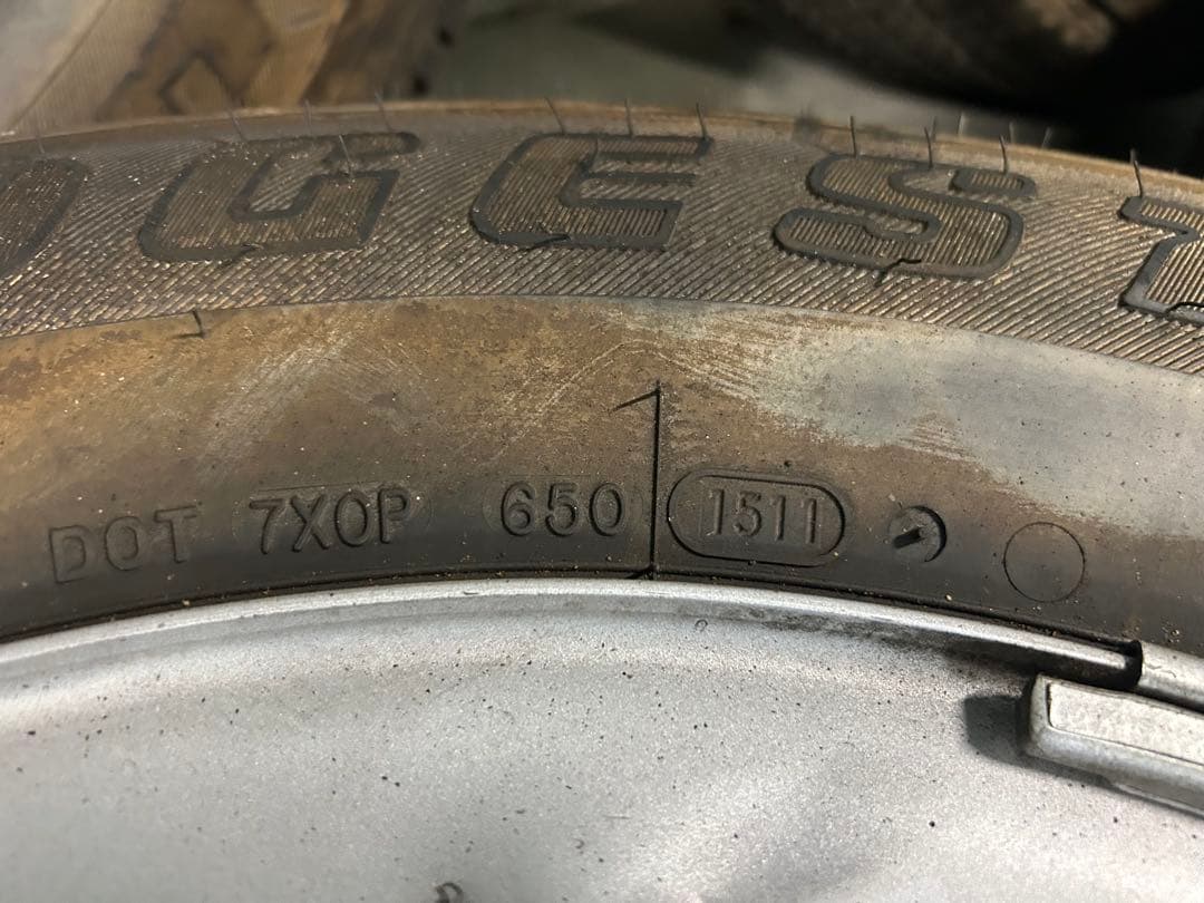 USトヨタ タンドラ純正 18inch 255/70r18 4本