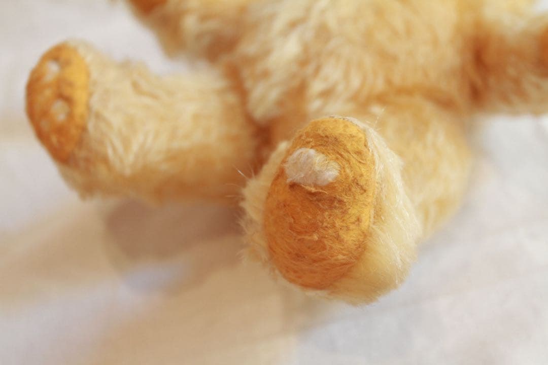 【いちご】アンティーク　テディベア　ぬいぐるみ￼