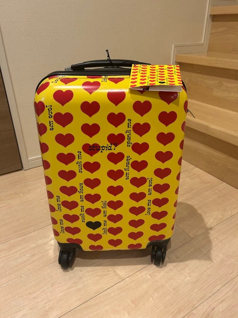m*m様 hide キャリーケース　スーツケース　イエローハート　限定　新品未使