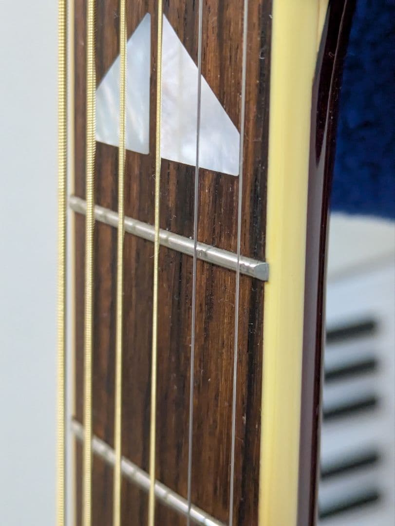 YAMAHA　APX-1000CRB ギター エレアコ　SKBハードケース付き