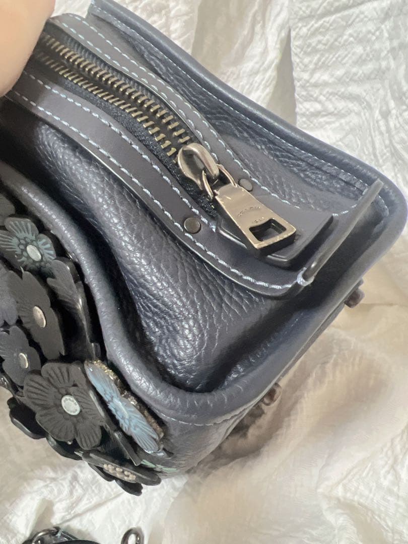 コーチ ティーローズ 2wayバッグ ローグ 有名人着用 完売品