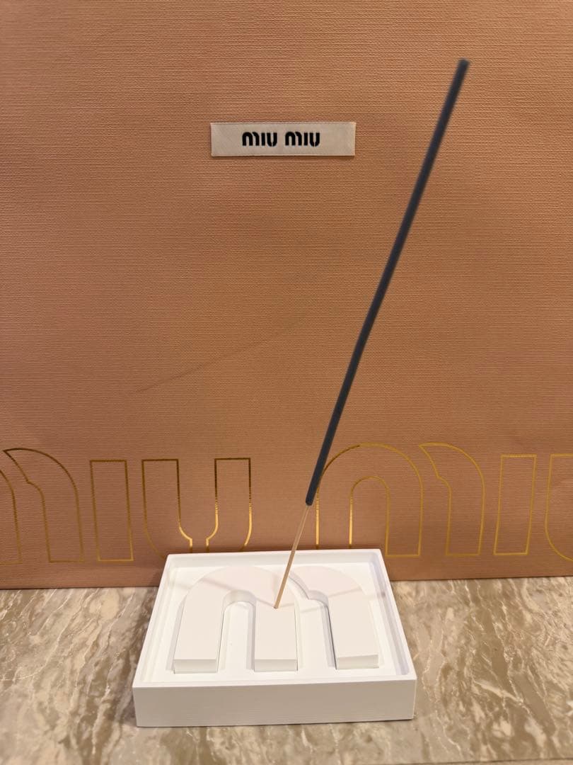 ミュウミュウ　お香　インセンスホルダー