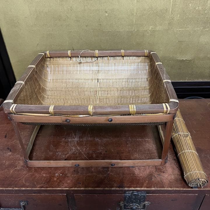 値下げしました！竹籠台付　まきす　ザル　古民具　古道具　昭和レトロ