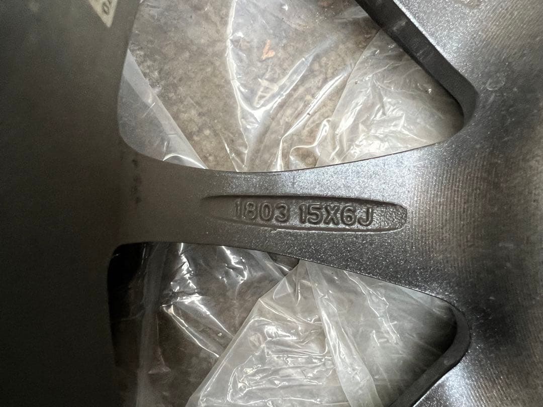 ① スタッドレスタイヤ 195/65R15 ホイールセット