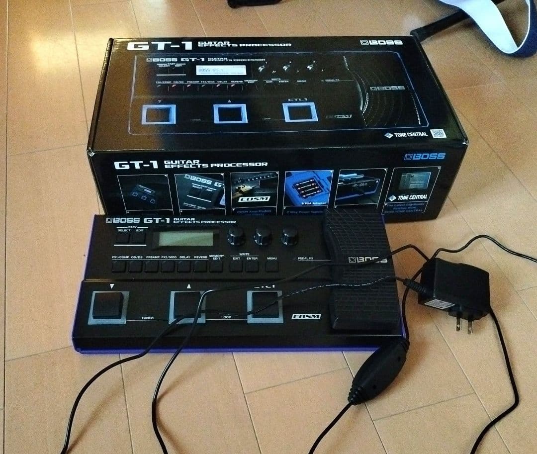 アダプター付 BOSS GT-1 ギターエフェクトプロセッサー 本体