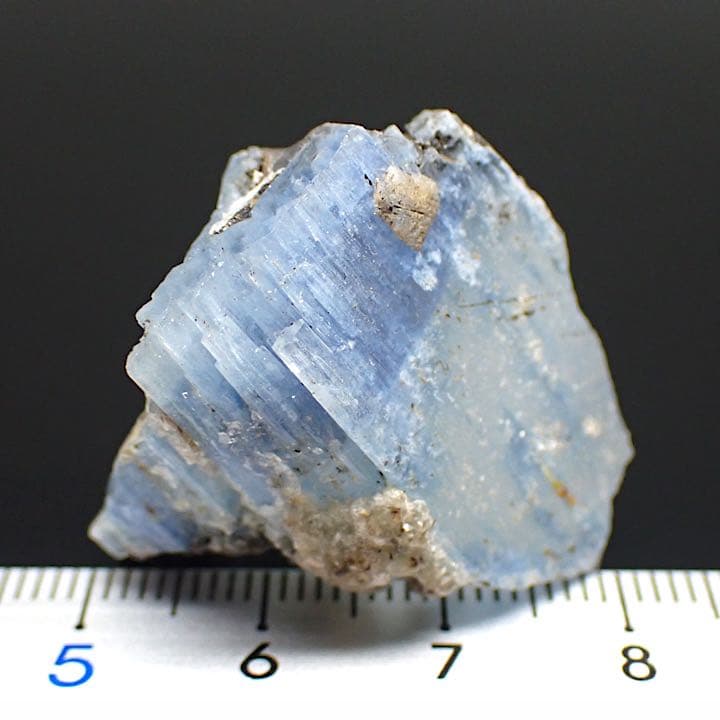 【アフガニスタン/デオダラ山岳産】ボロビエバイト(アルカリベリル)原石