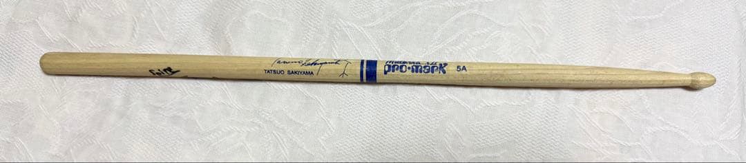 スピッツ　﨑山龍男　直筆サイン入りドラムスティック