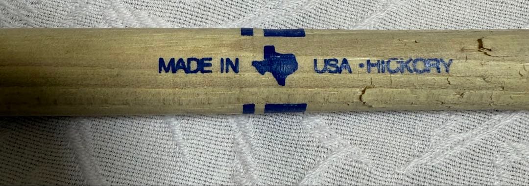 スピッツ　﨑山龍男　直筆サイン入りドラムスティック