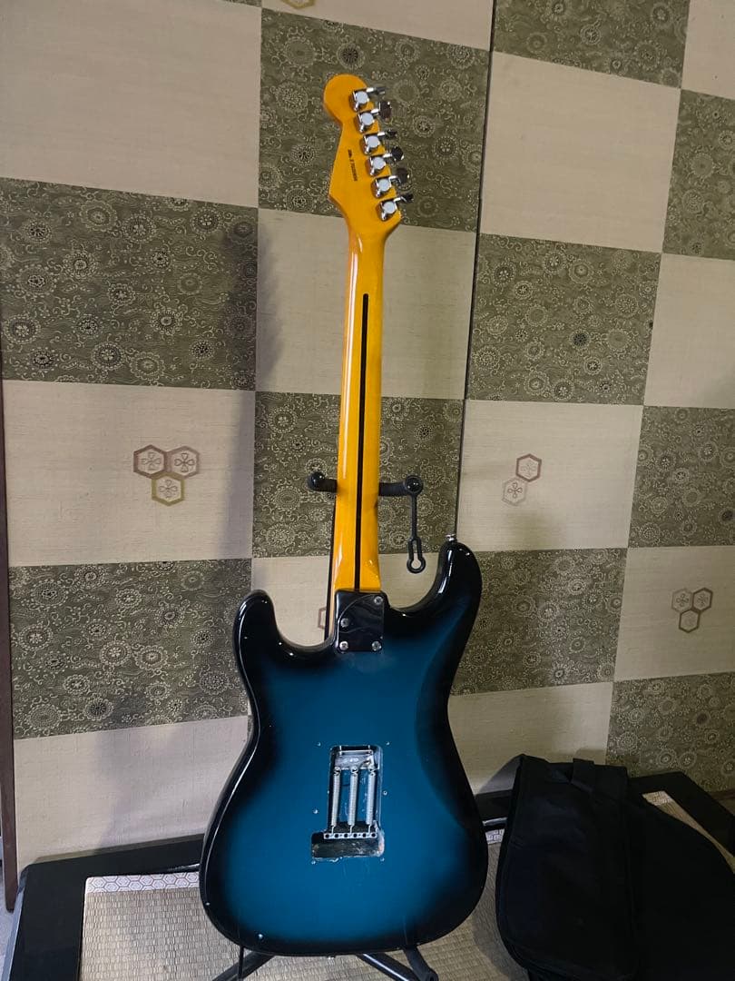 蔵出しフェンダー Fender made in U S A ，ストラトキャスター