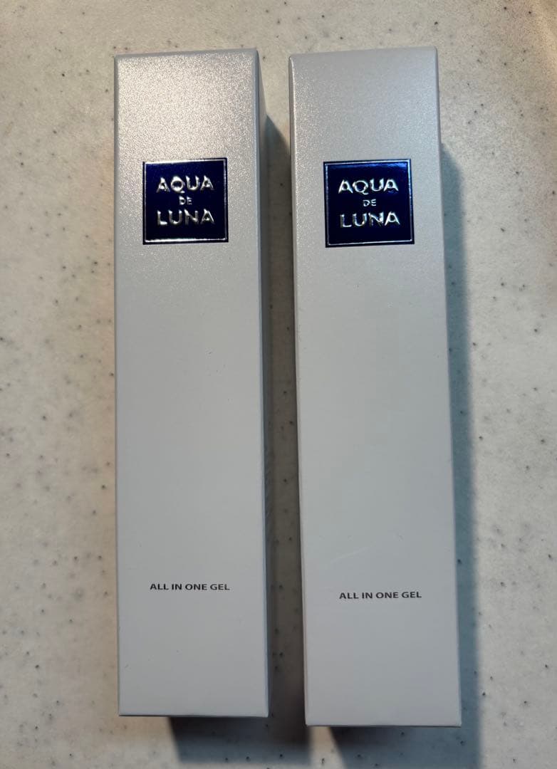 【新品・未開封】アクア ド ルナ　オールインワンジェル　（2本セット）