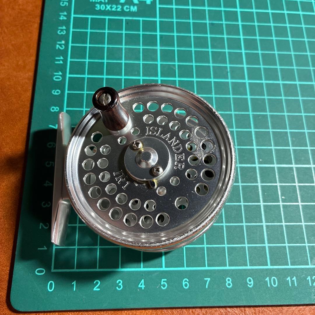 アイランダー　IR1 フライリール　カナダ製　小型