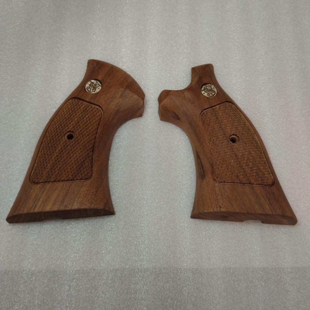 h*6様 東京マルイ M19用 ウォールナットチェッカー オーバースクエア 木製