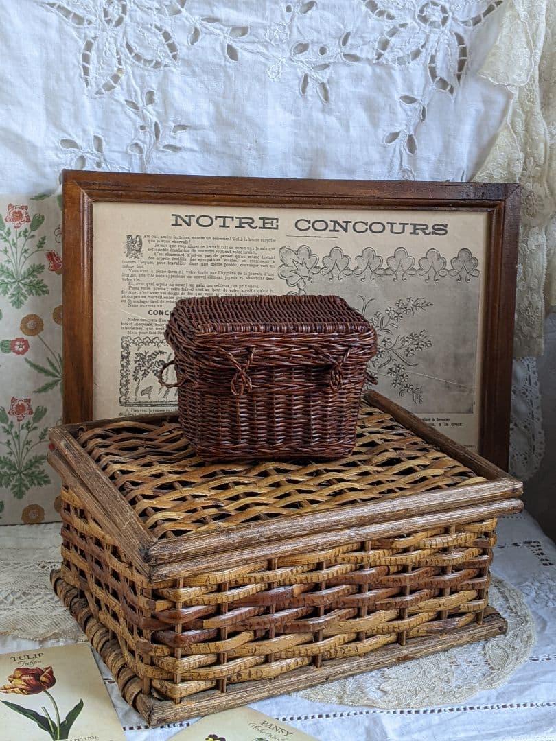 【w】フランスアンティークヴィンテージバスケット２点セット　ドール用バスケット
