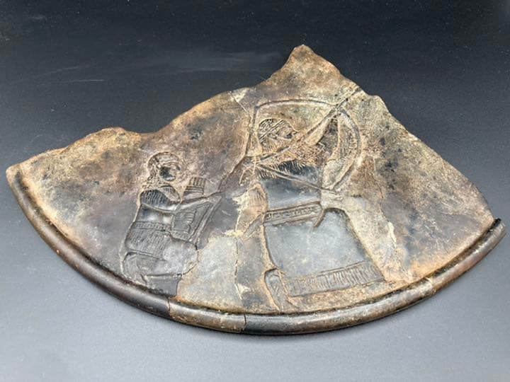 シュメール発掘品　ブラックストーン彫刻　紀元前2500年　メソポタミア